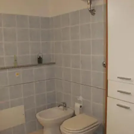 Appartamento Indipendente A Elmas A 5' Aeroporto * Elmas