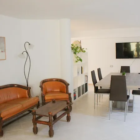 Appartamento Indipendente A Elmas A 5' Aeroporto Apartament *
