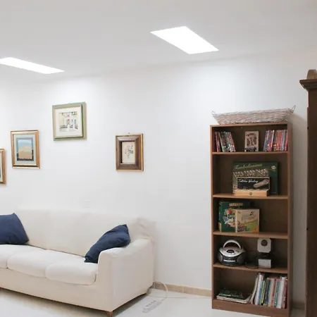 Appartamento Indipendente A Elmas A 5' Aeroporto Apartament Elmas