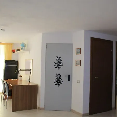 Apartament Appartamento Indipendente A Elmas A 5' Aeroporto